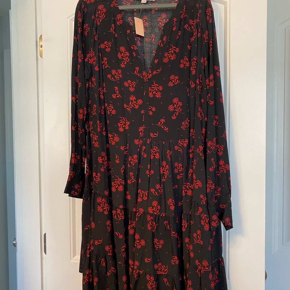 The cutest Loft dress for the holidays! New! Great with tights and booties!